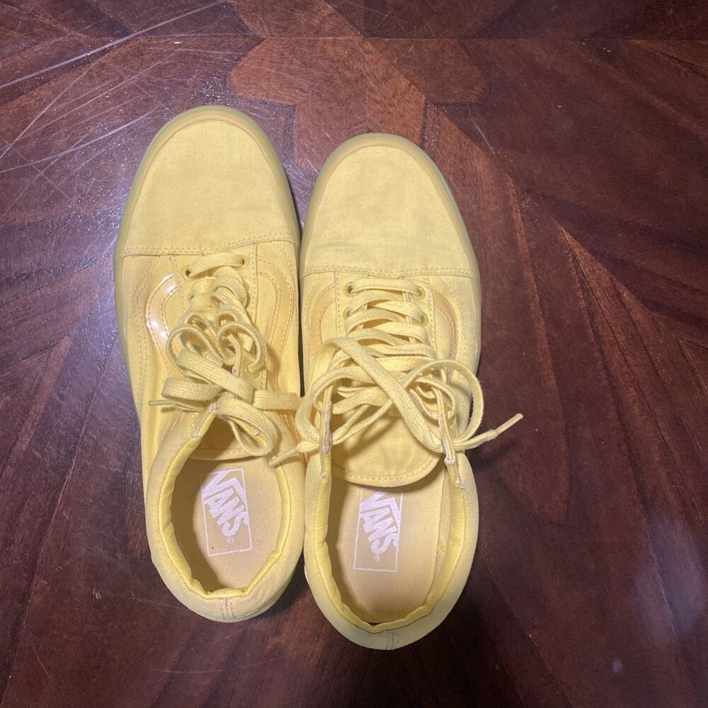 Vans Old Skool Yellow Monochromatic Sneaker Shoe Size 11 men’s